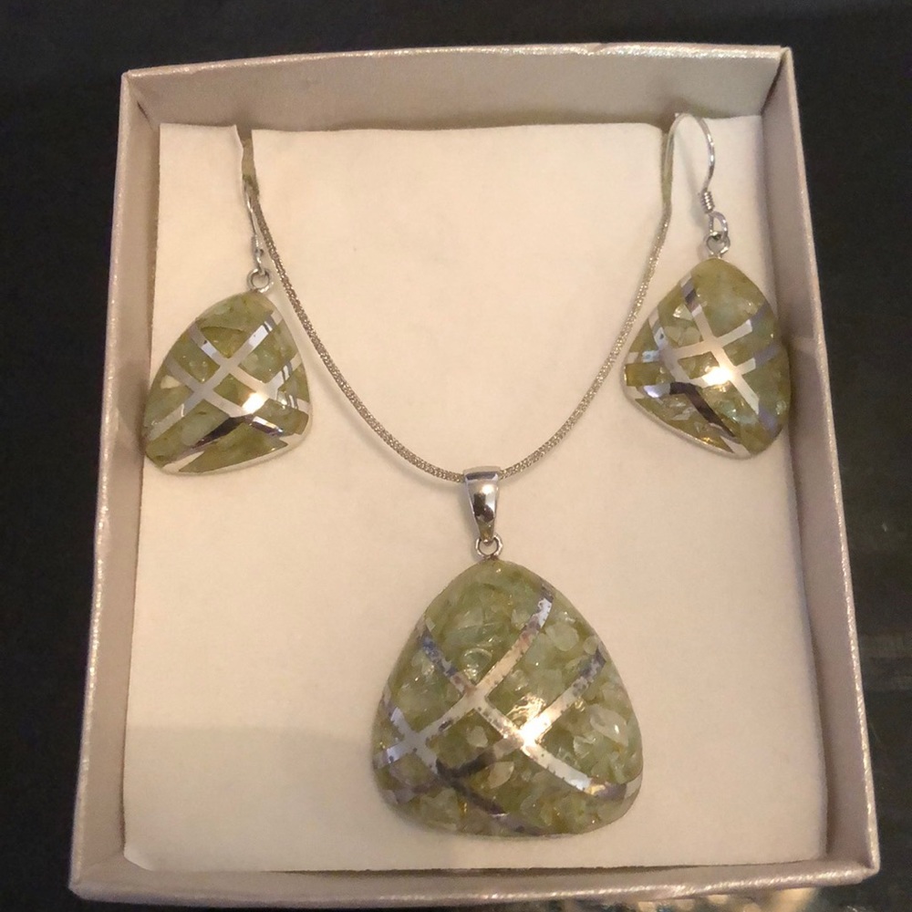 Unique green and silver necklace and earrings